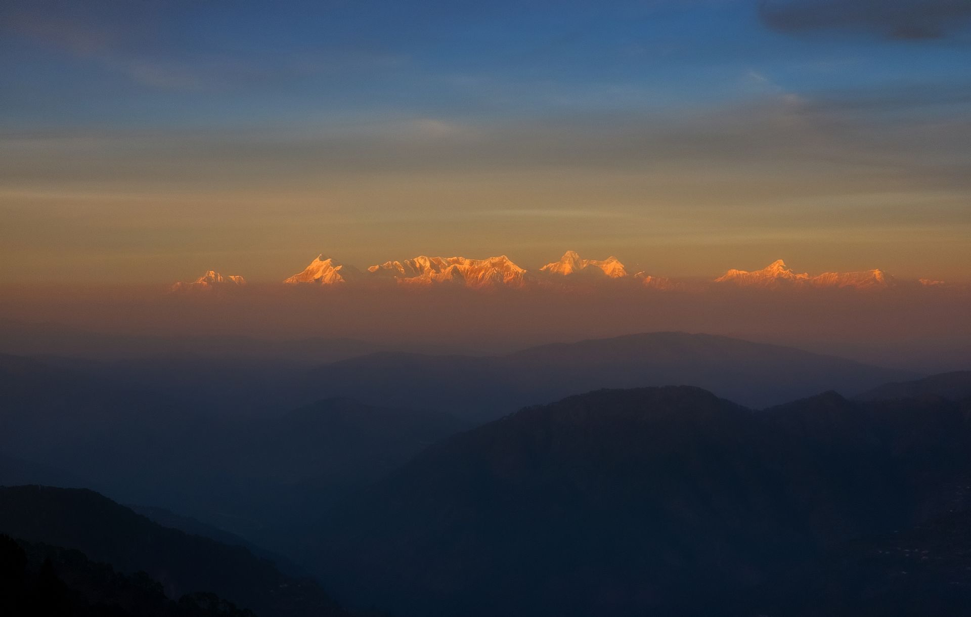 nanda devi trishul peak view rom nainital